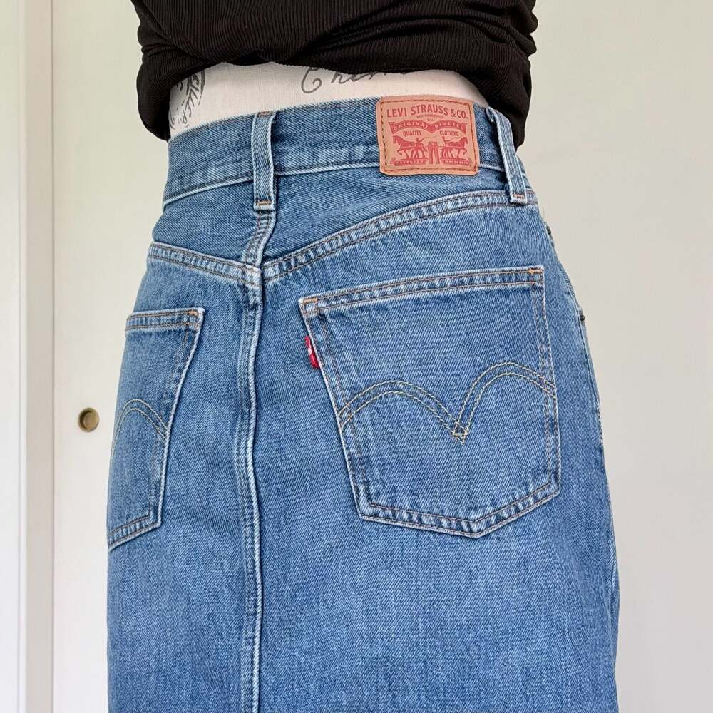 Levi's High Waist Denim Midi Skirt with Back Slit Size 26